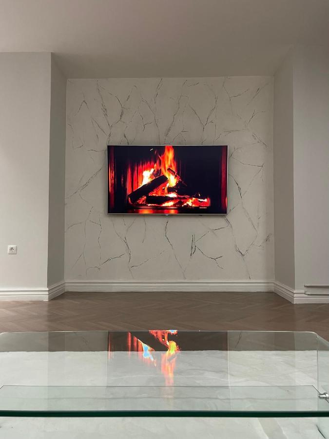 The Alchemist Luxury Apartment 스코페 외부 사진
