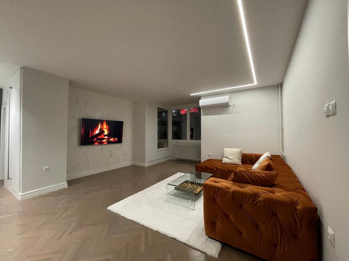The Alchemist Luxury Apartment 스코페 외부 사진