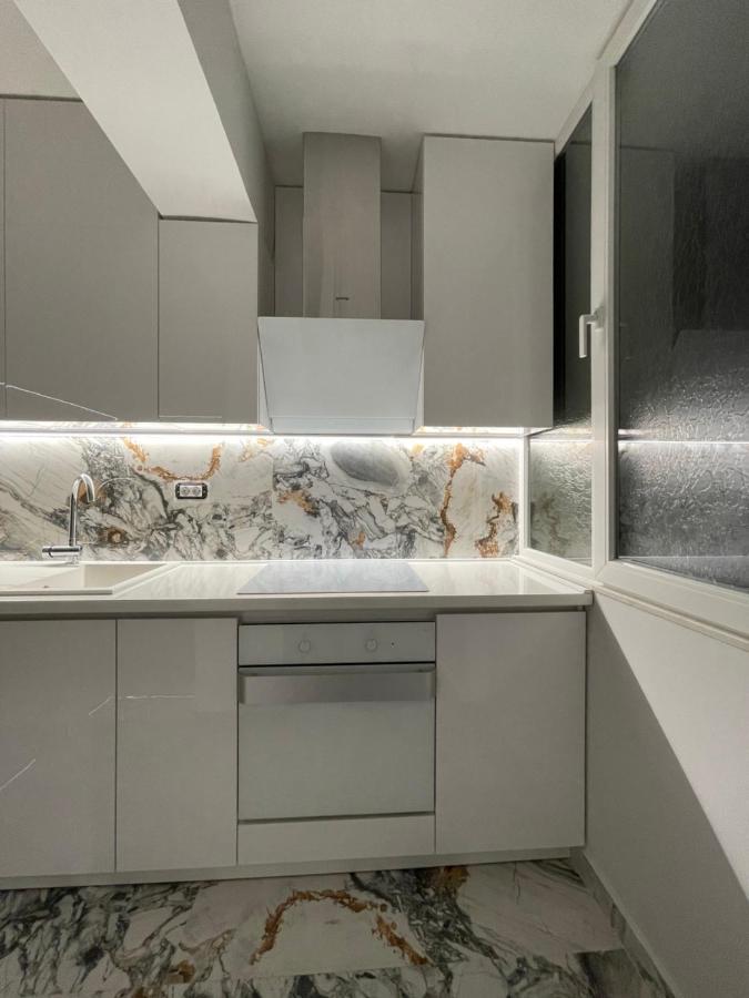 The Alchemist Luxury Apartment 스코페 외부 사진
